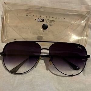 QUAY women’s shades